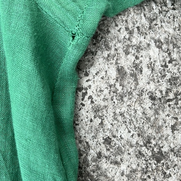 Gorgeous green linen dress. Size M but very generous! - Picture 4 of 4